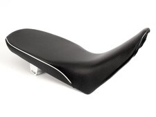 World Sport Seat on the Suzuki DR650 - Low Version - Silver Welt.